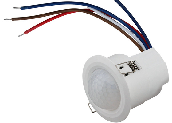 Il sensore di moto automatico infrarosso commuta il CA 100 di PIR Detector - 240V per le lampadine del LED